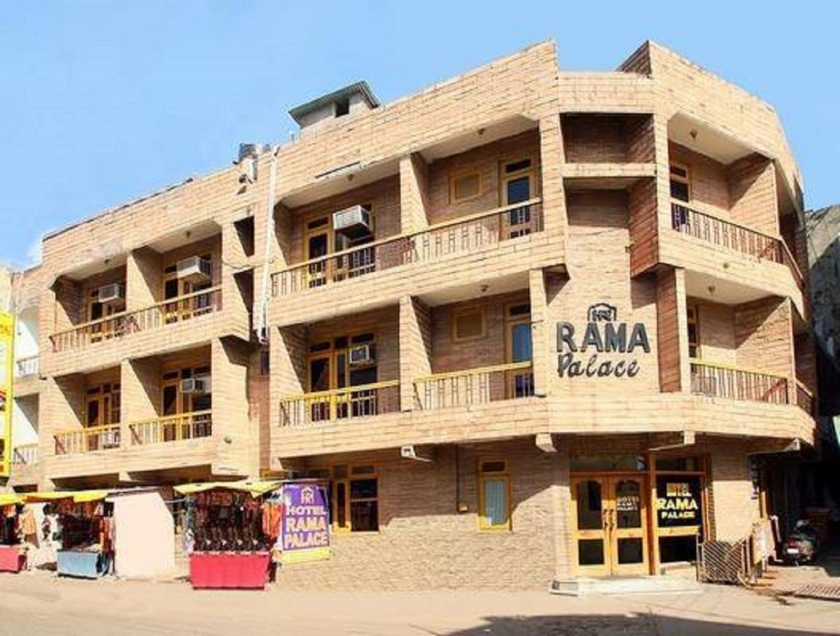 Hotel Rama Palace カトラ エクステリア 写真